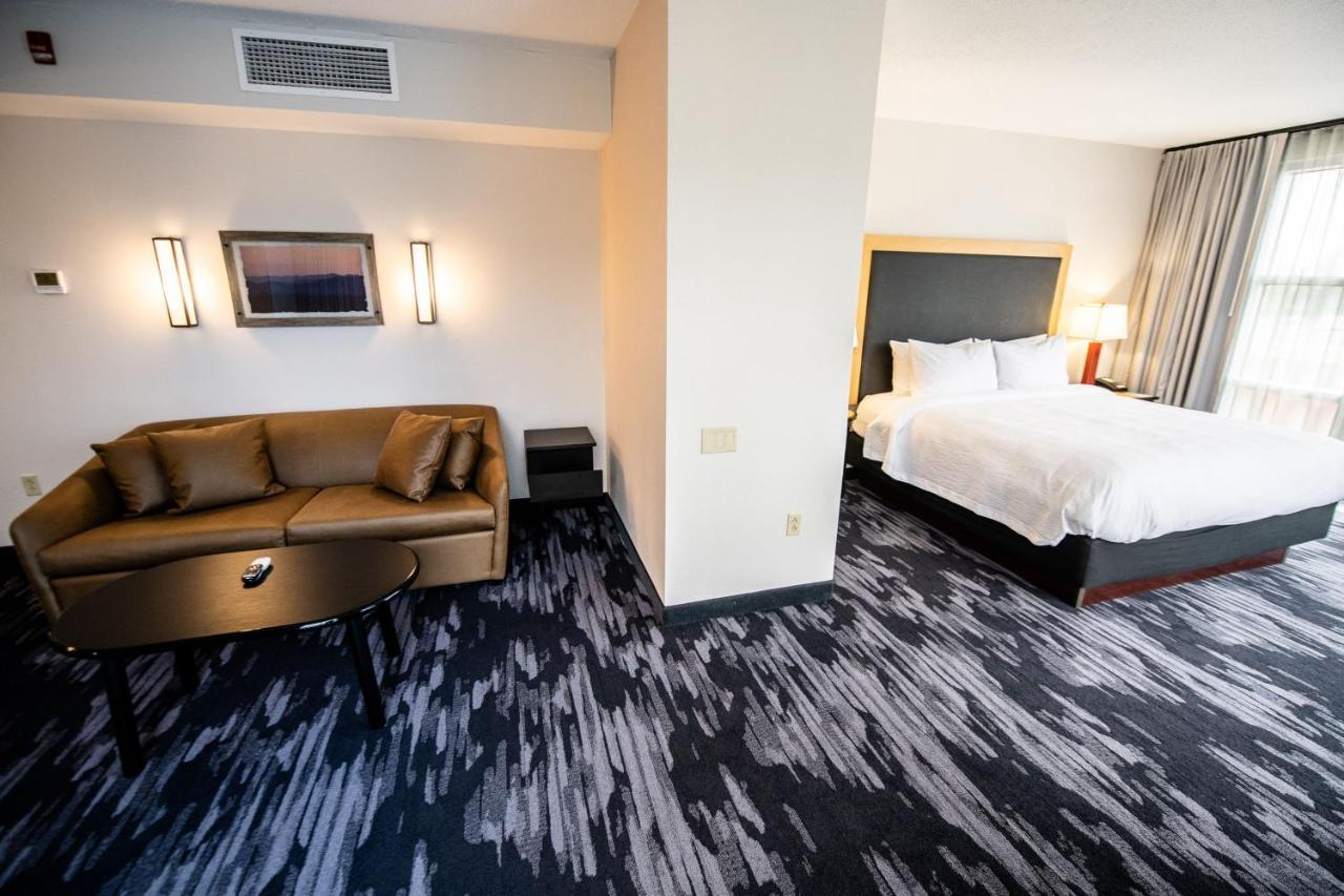 Fairfield By Marriott & Casino Area