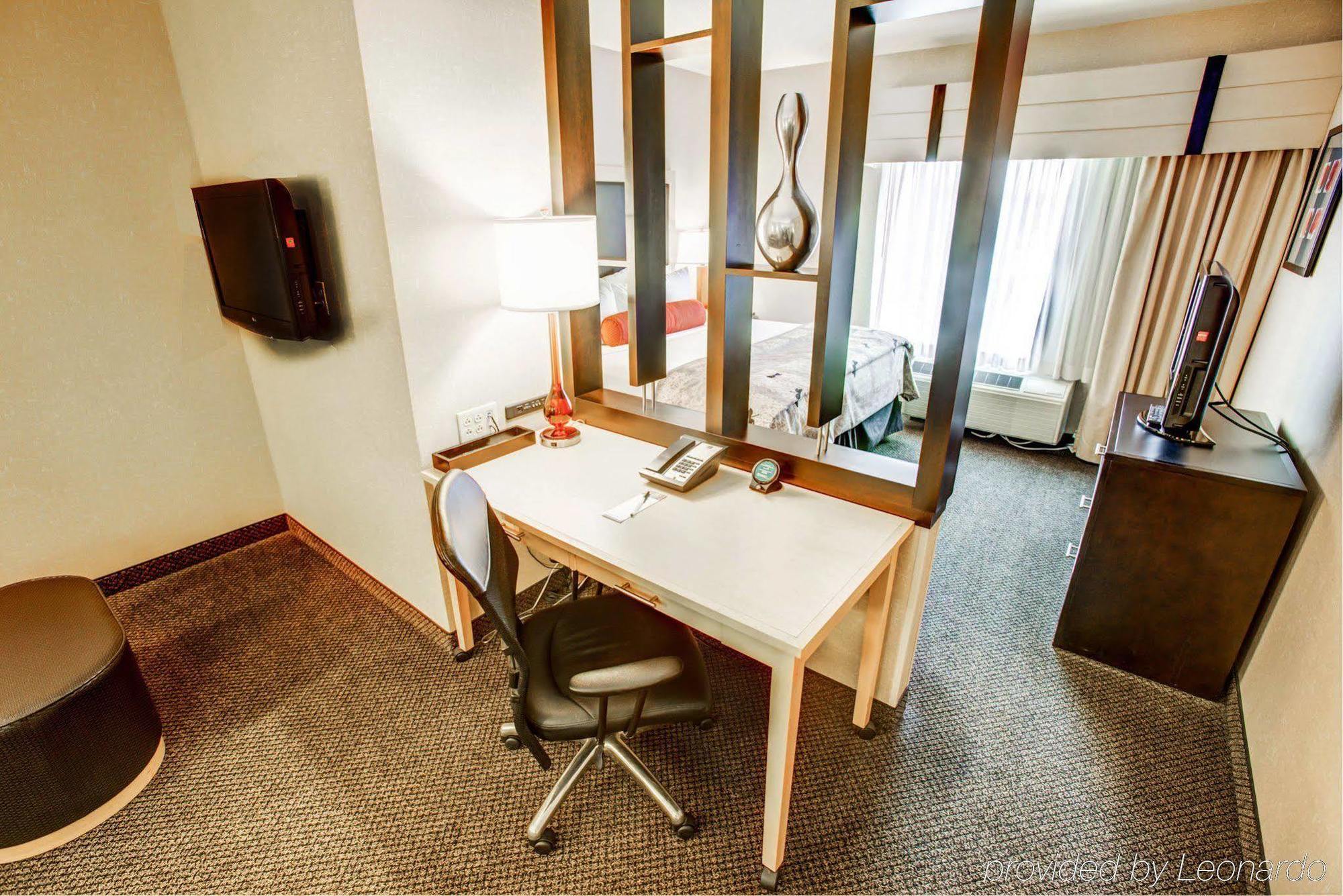 Hotel Fairfield By Marriott & Casino Area
